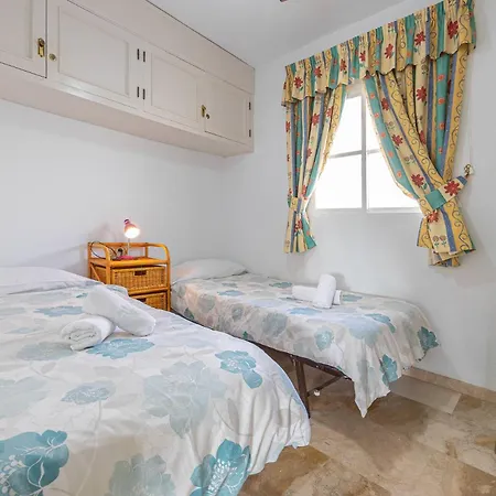 Lägenhet Fuentes De B2g Vacacional *