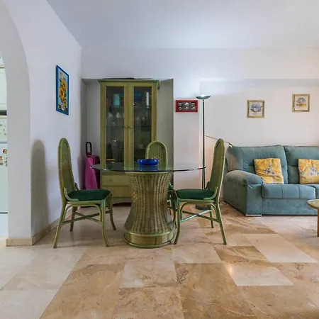 Fuentes De B2g Vacacional Nerja